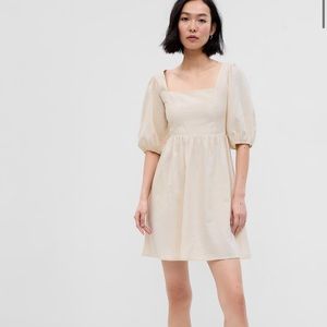 Gap women’s linen beige tan neutral knee length puff sleeve square neck dress
